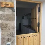 De Gredos * نافاريدوندا دي غريدوس